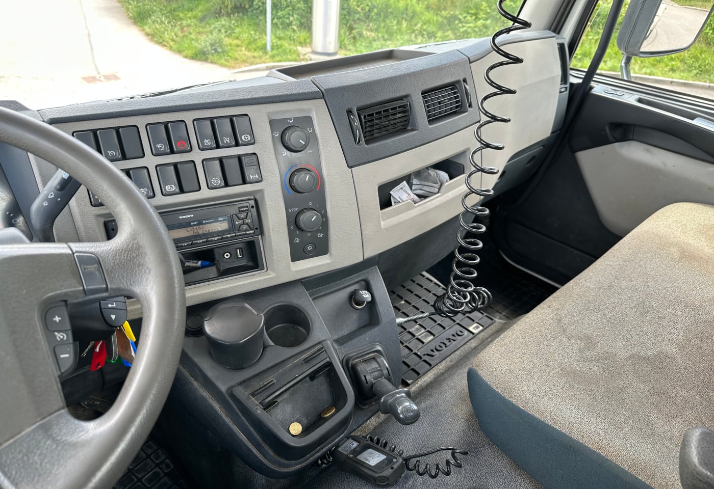 MOTO6625_2940537 vehicle image