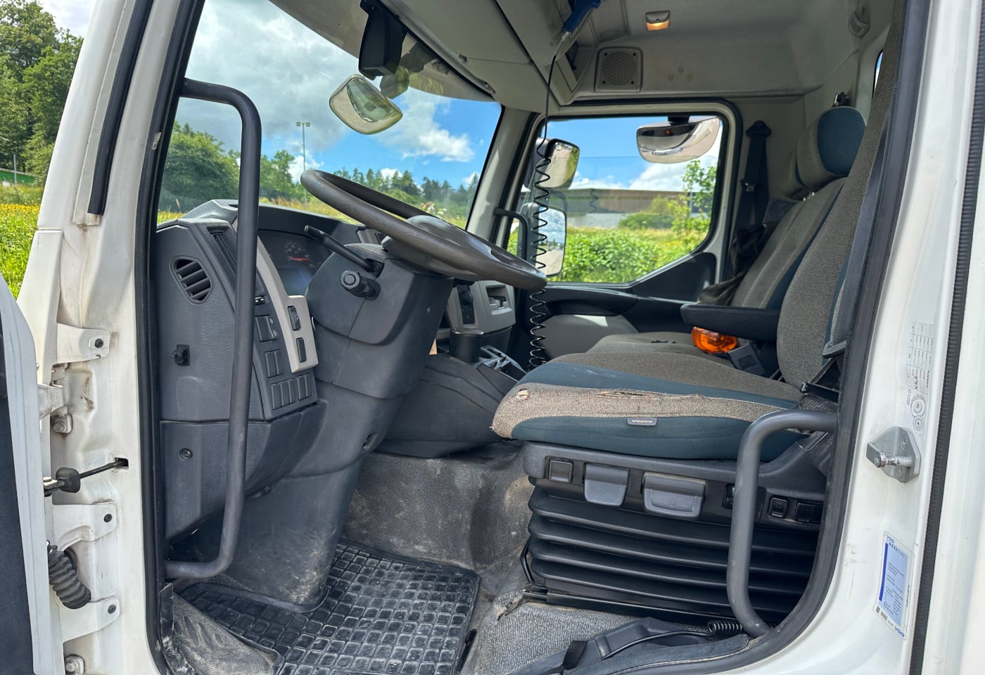 MOTO6625_2940537 vehicle image