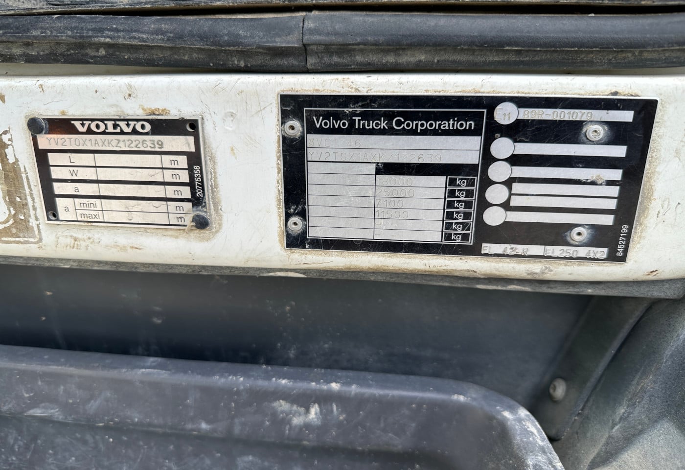 MOTO6625_2940537 vehicle image