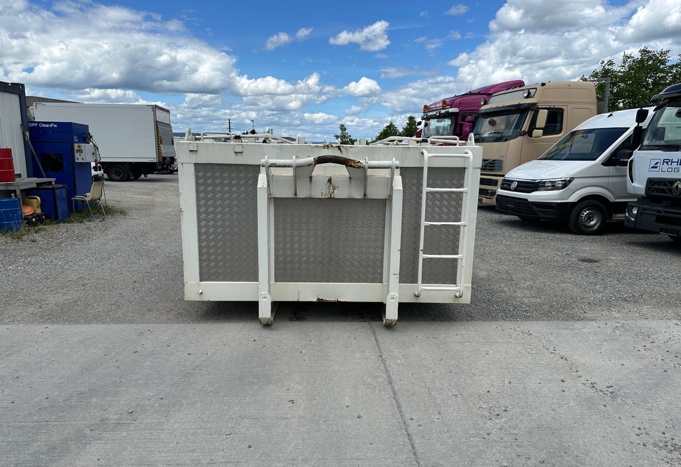 MOTO6625_2940315 vehicle image