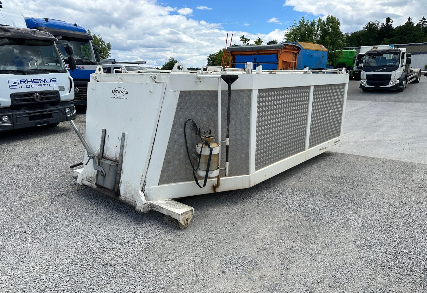 MOTO6625_2940315 vehicle image