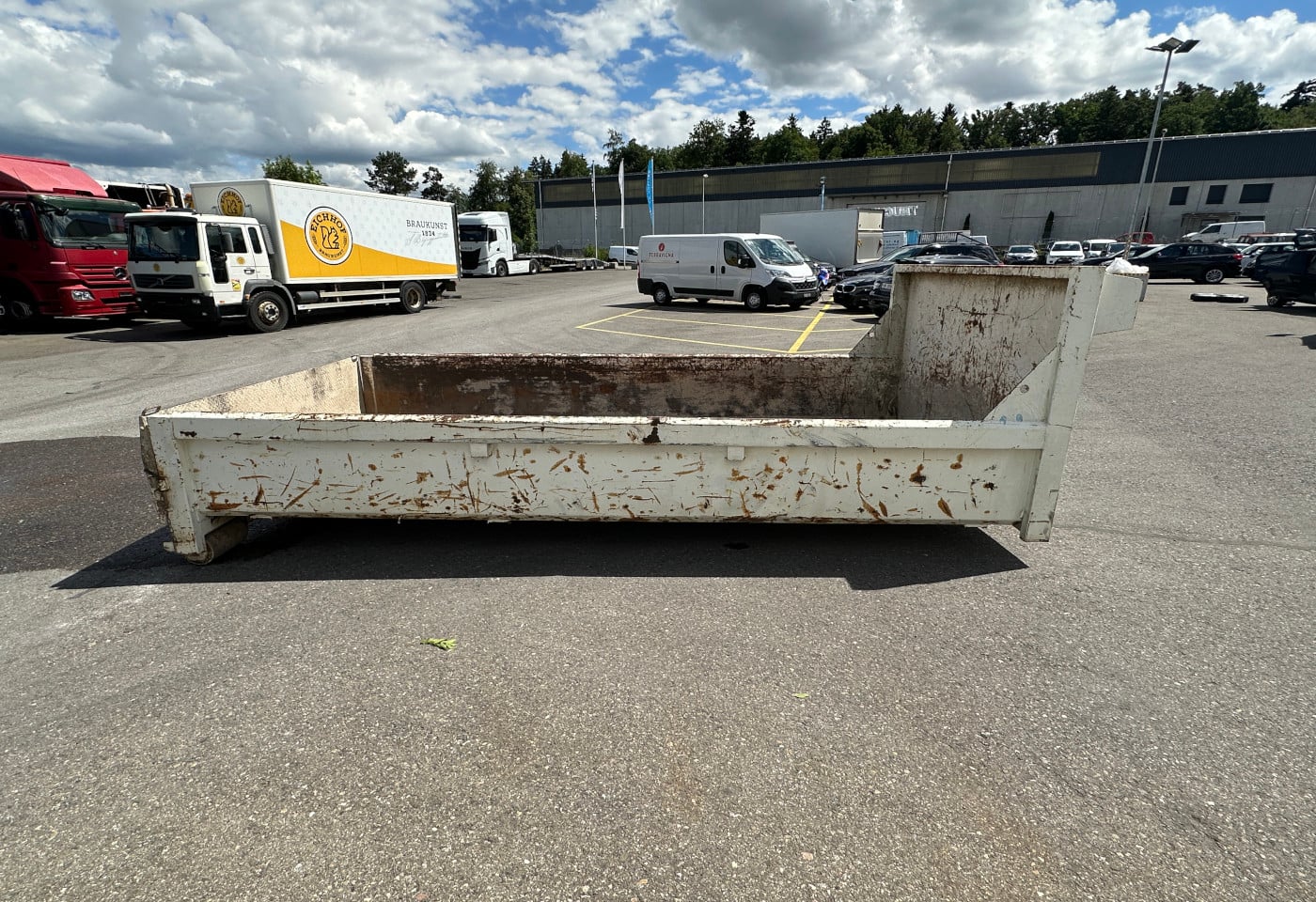 MOTO6625_2942663 vehicle image