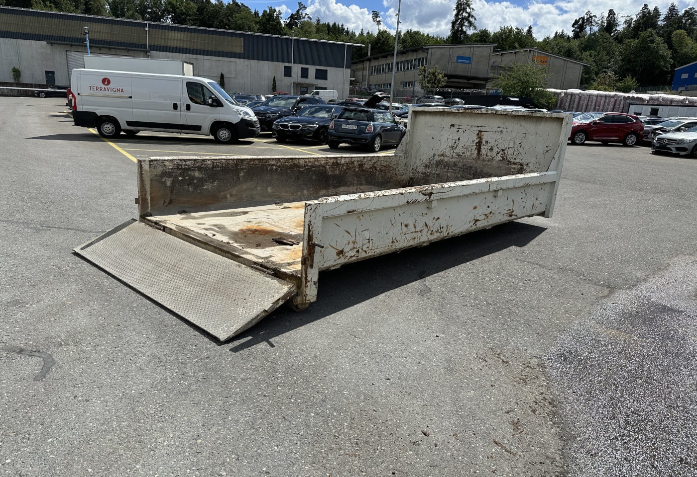 MOTO6625_2941401 vehicle image