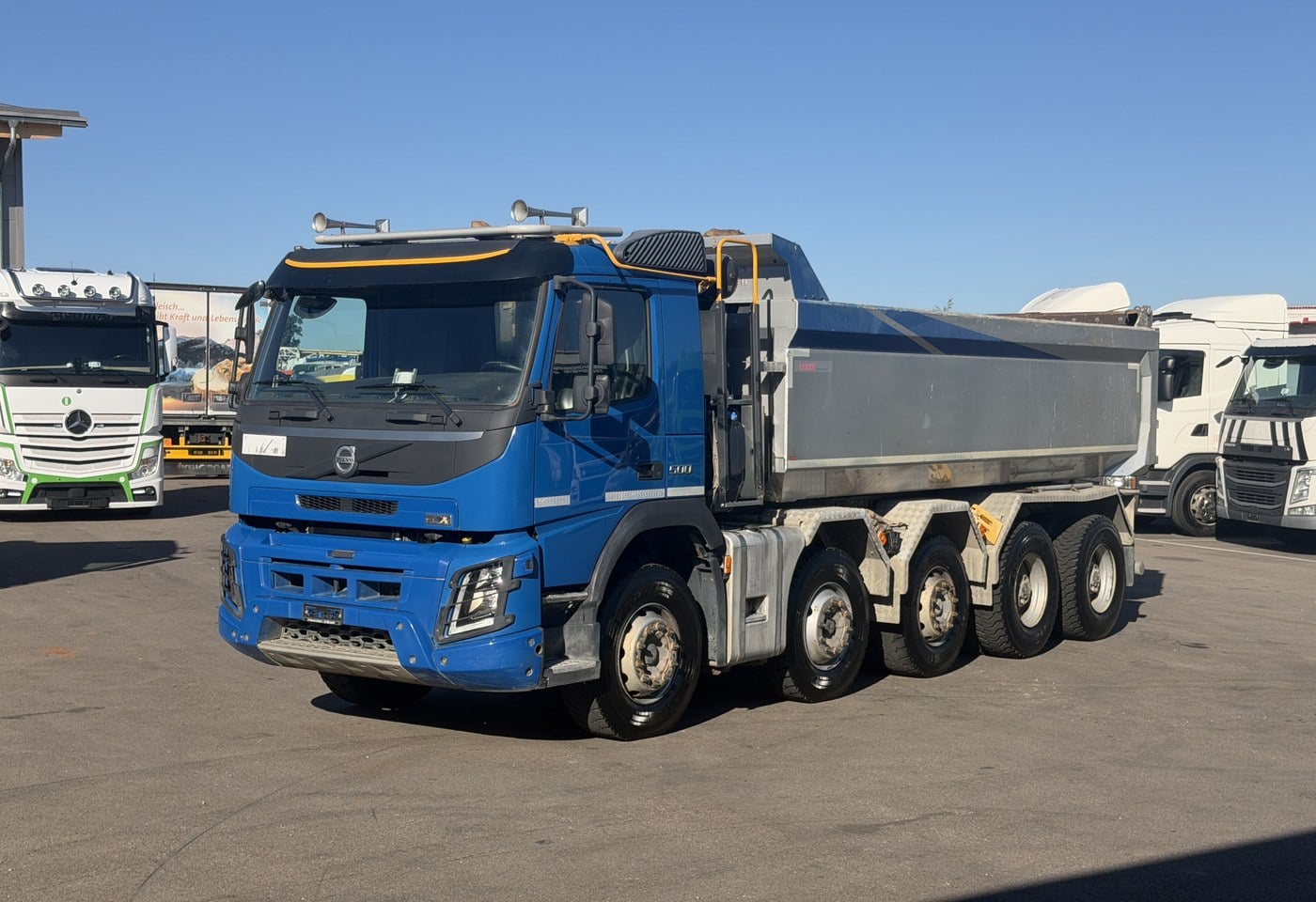 MOTO6625_2969565 vehicle image