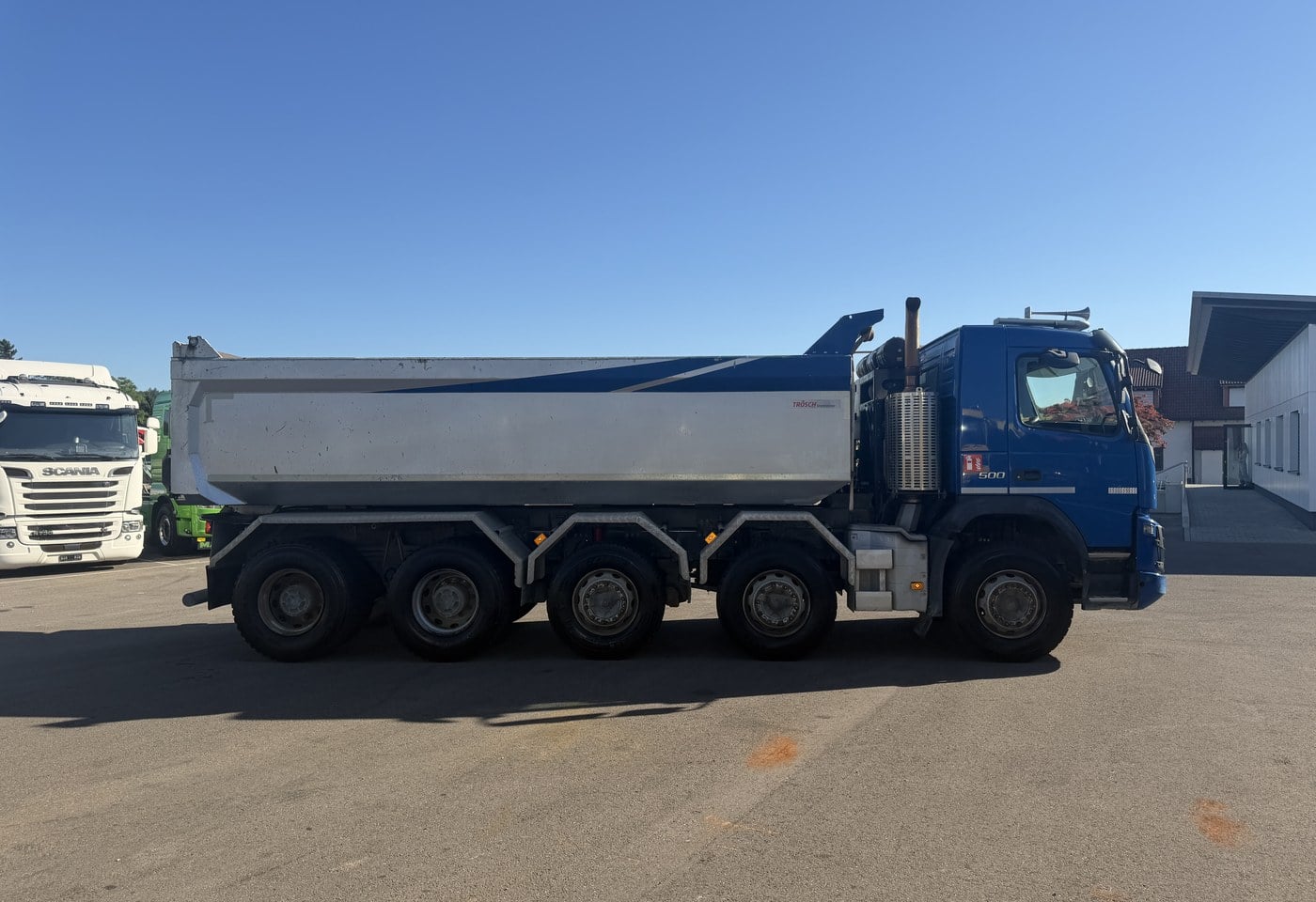 MOTO6625_2969565 vehicle image