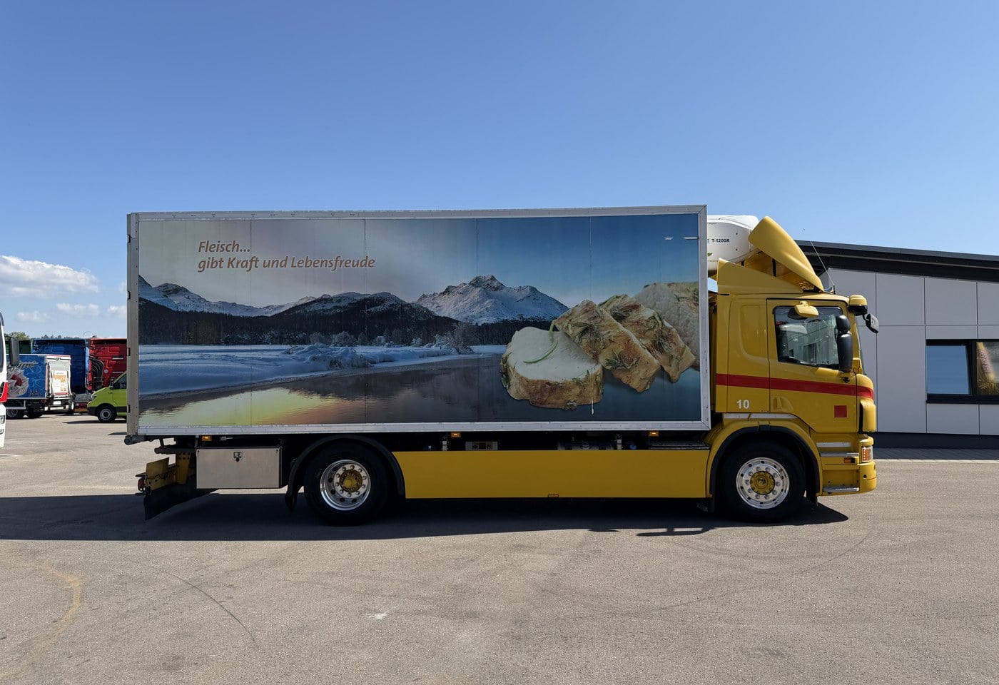 MOTO6625_2965099 vehicle image