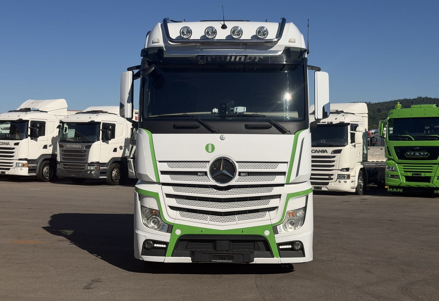 MOTO6625_2966314 vehicle image