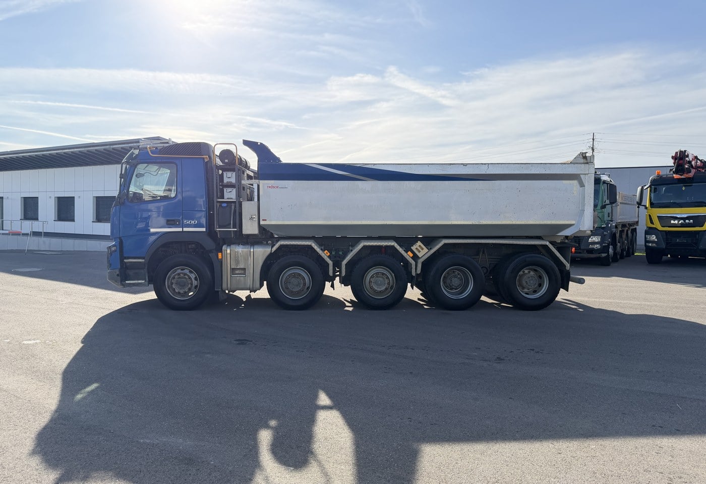MOTO6625_2965304 vehicle image