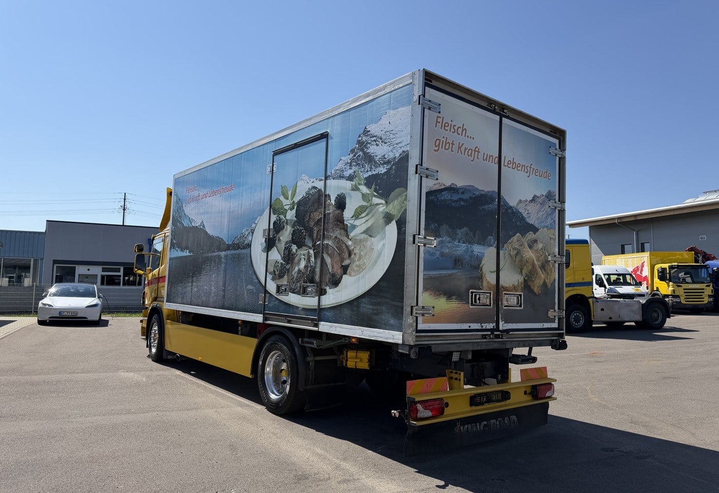 MOTO6625_2965099 vehicle image