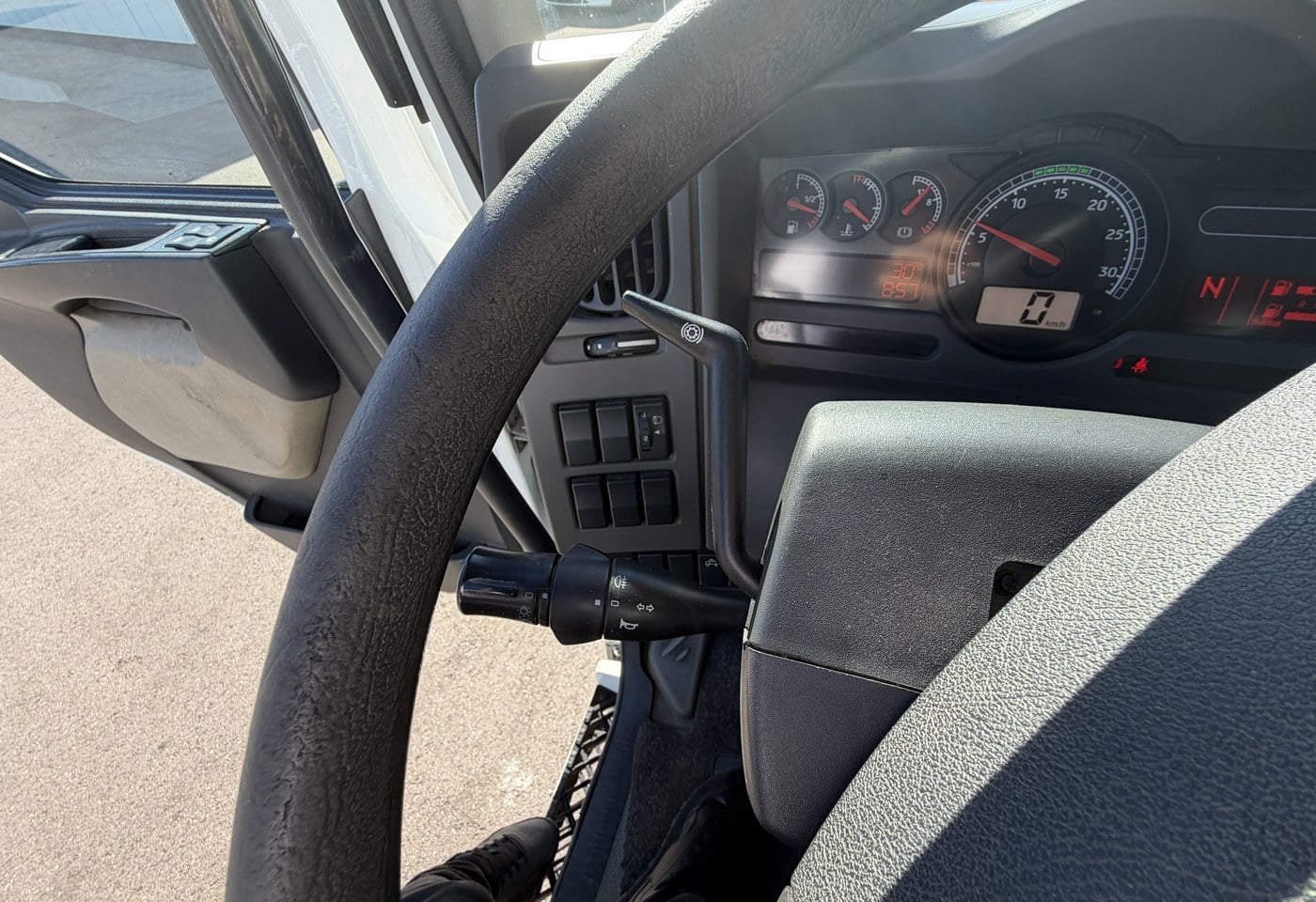 MOTO6625_2966315 vehicle image