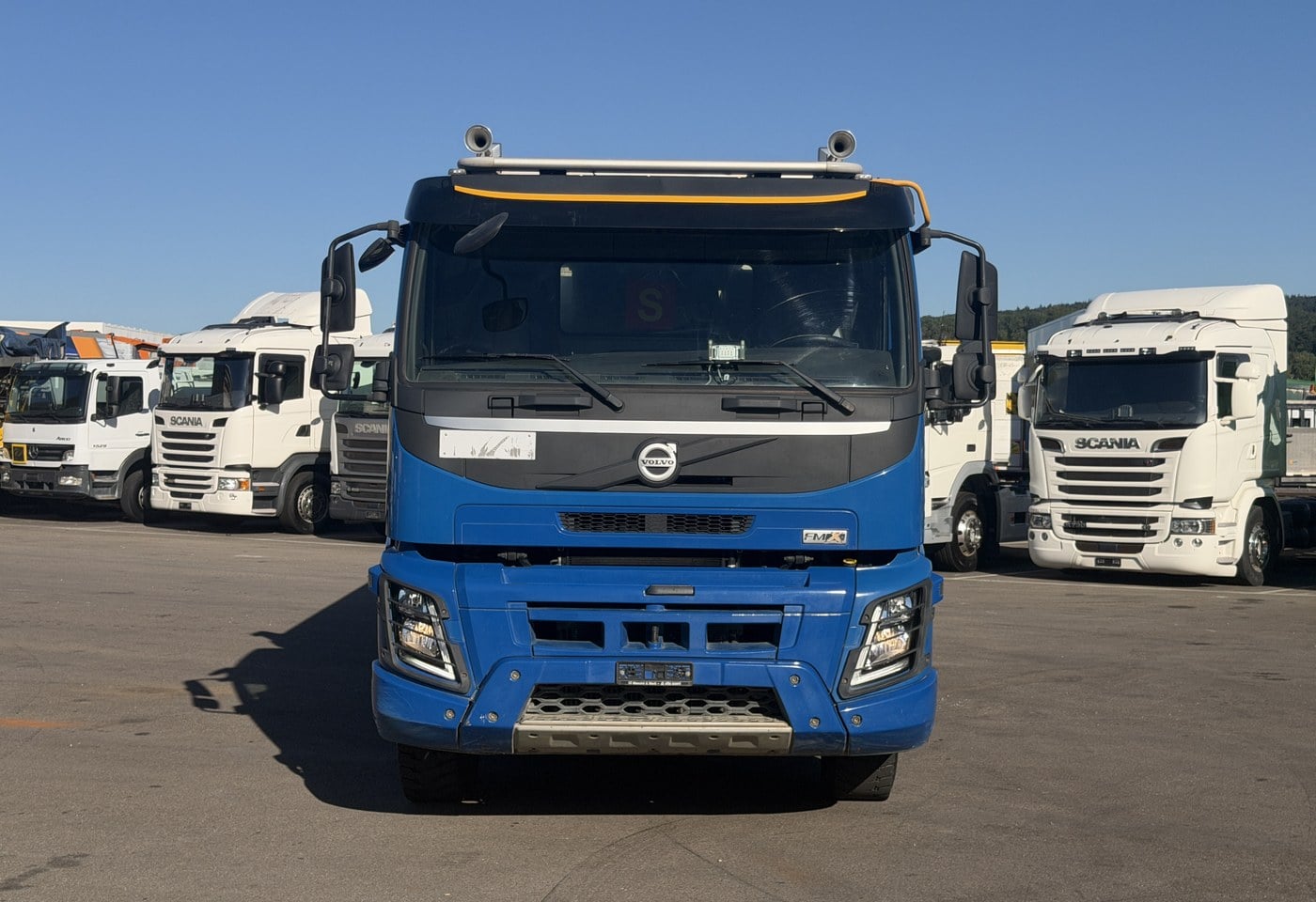 MOTO6625_2969565 vehicle image