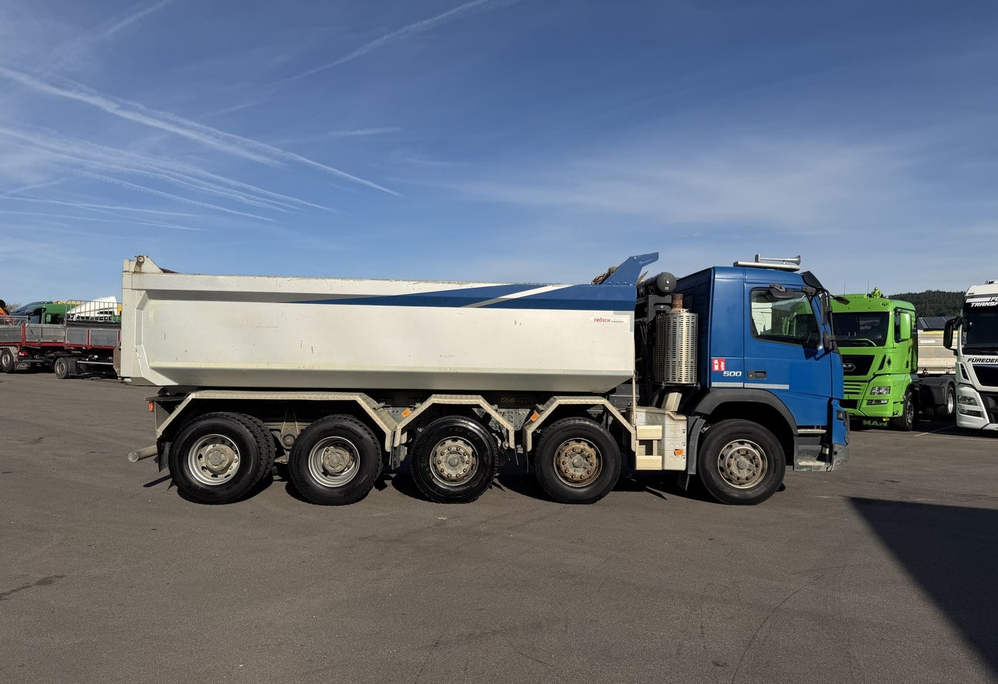 MOTO6625_2965304 vehicle image