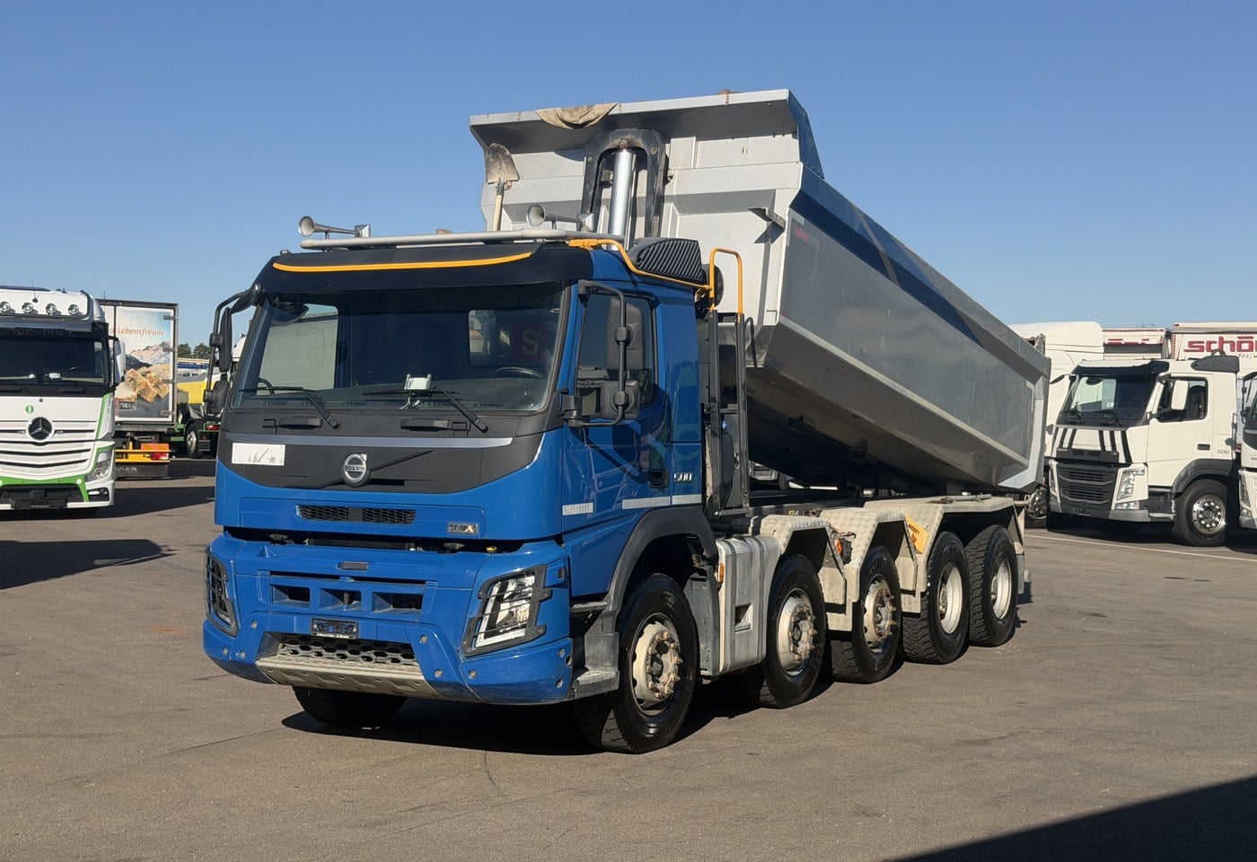 MOTO6625_2969565 vehicle image