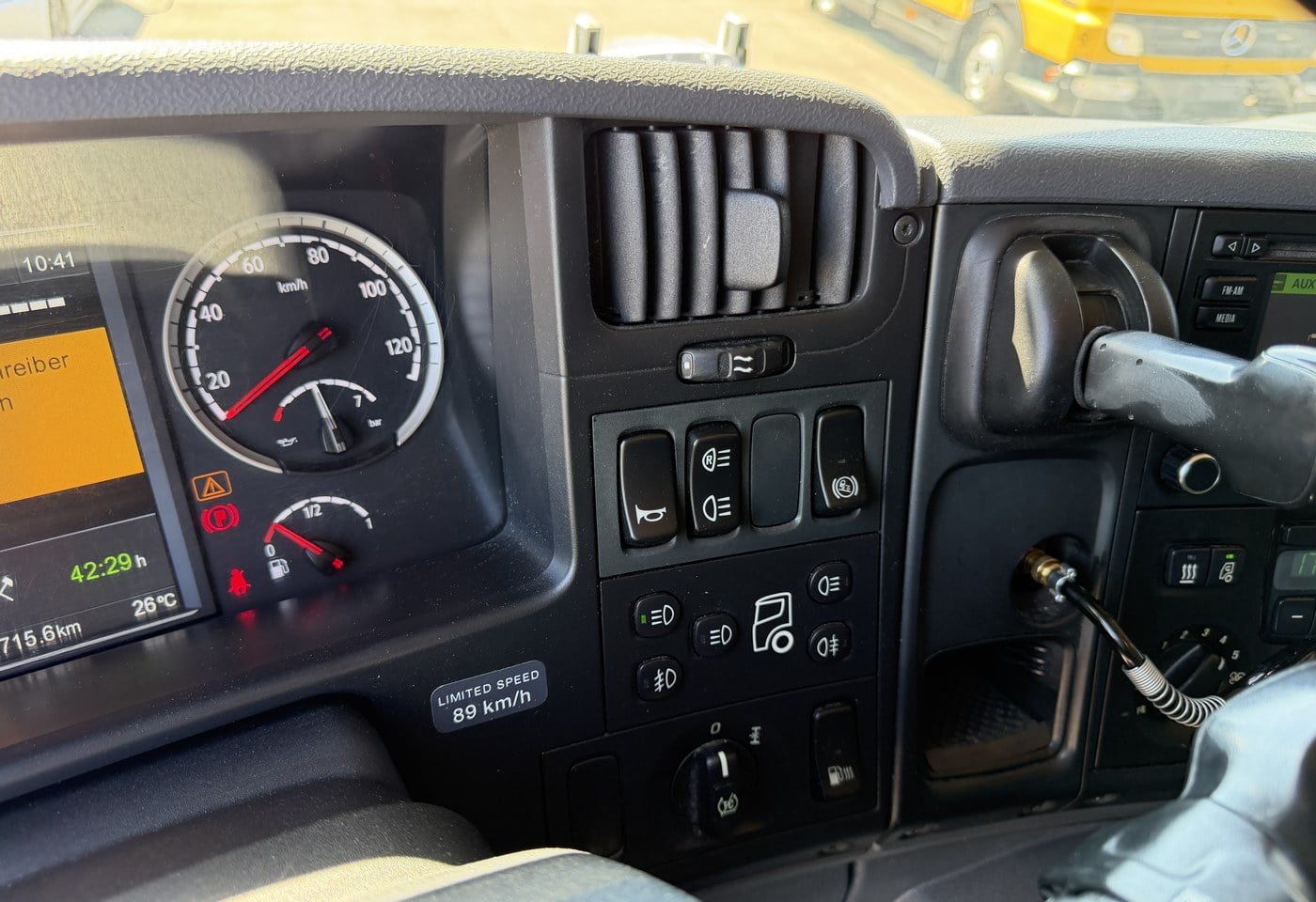 MOTO6625_2965099 vehicle image