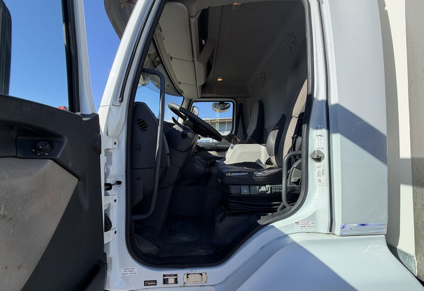 MOTO6625_2966315 vehicle image