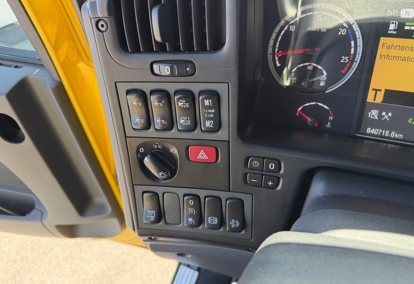 MOTO6625_2965099 vehicle image