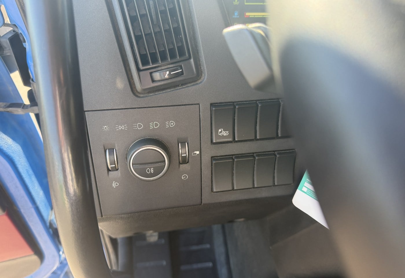 MOTO6625_2969565 vehicle image