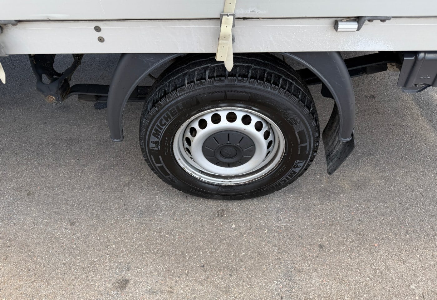MOTO6625_2962572 vehicle image