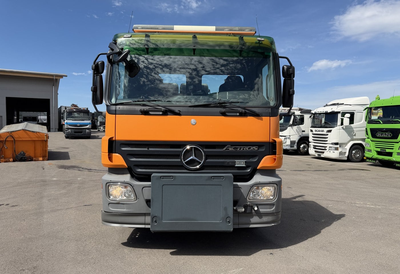 MOTO6625_2963953 vehicle image