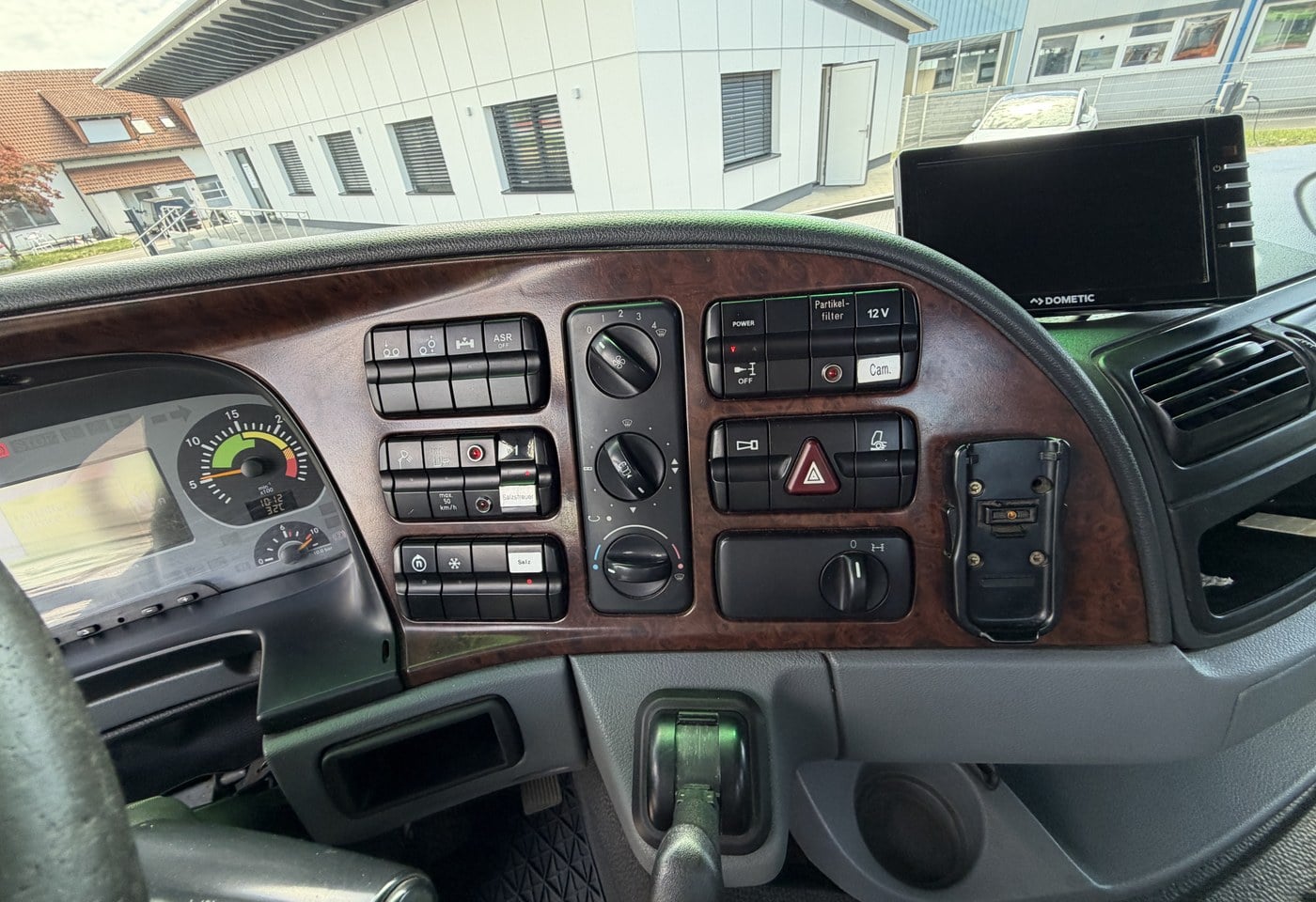 MOTO6625_2963953 vehicle image