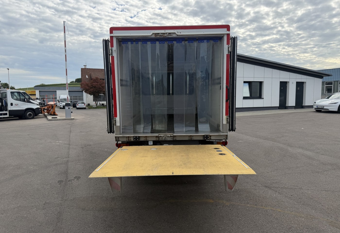 MOTO6625_2963955 vehicle image