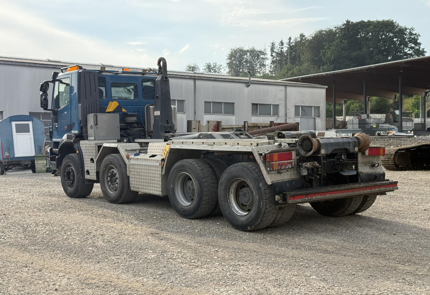 MOTO6625_2975606 vehicle image