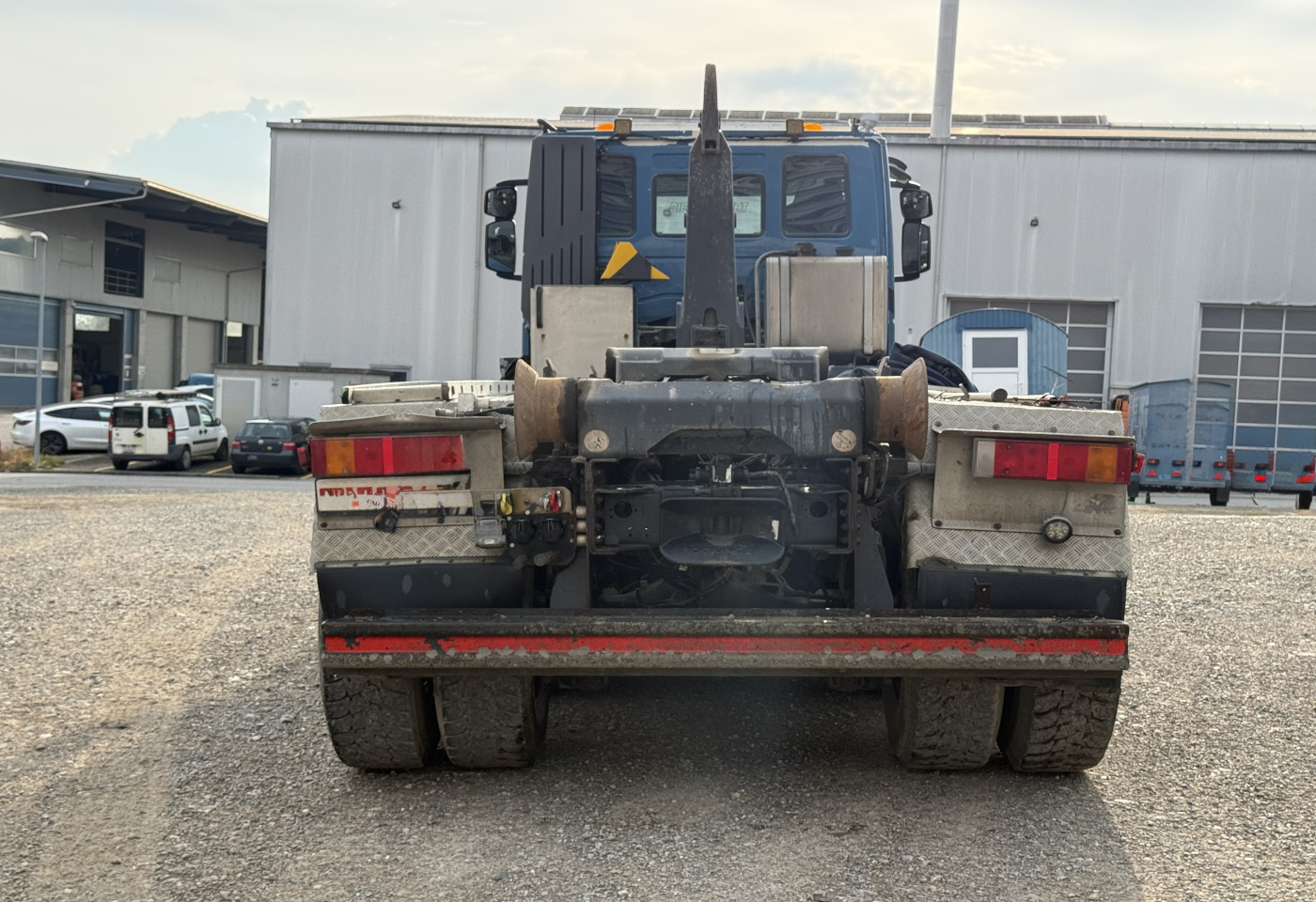 MOTO6625_2975606 vehicle image