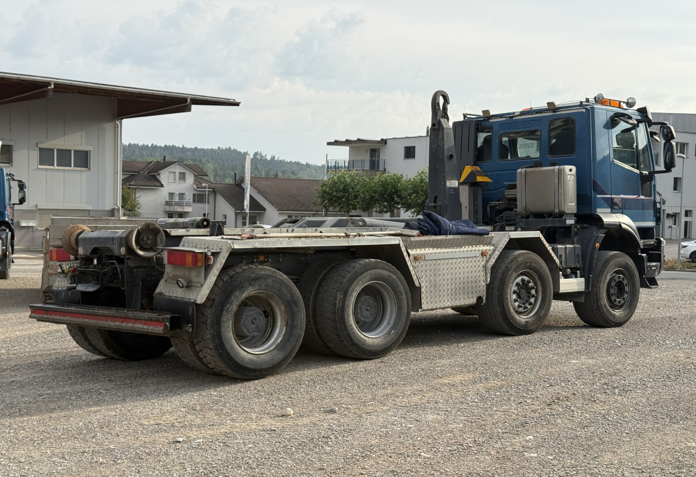 MOTO6625_2975606 vehicle image