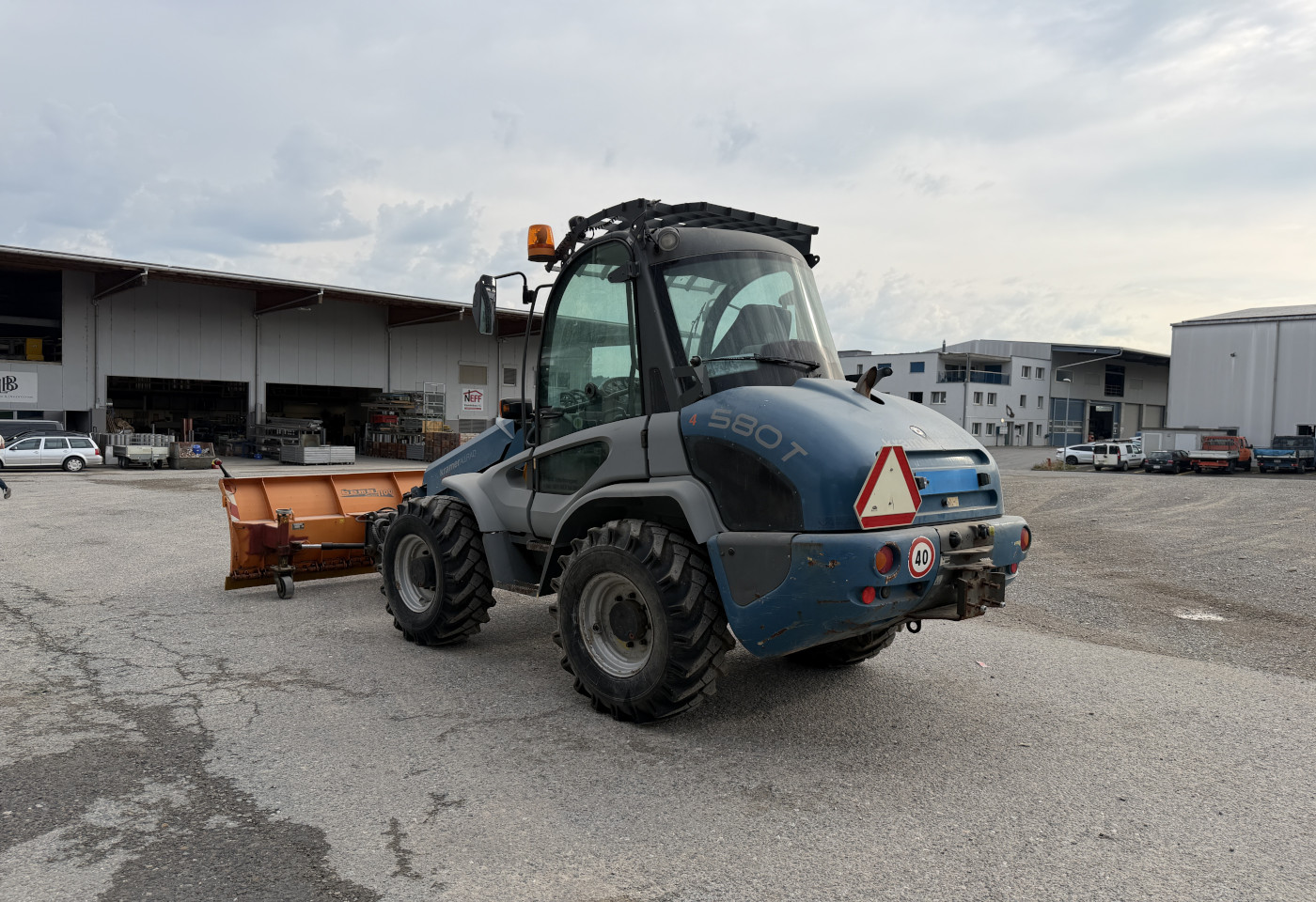 MOTO6625_2975377 vehicle image