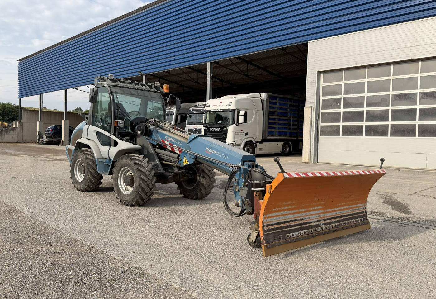 MOTO6625_2975377 vehicle image