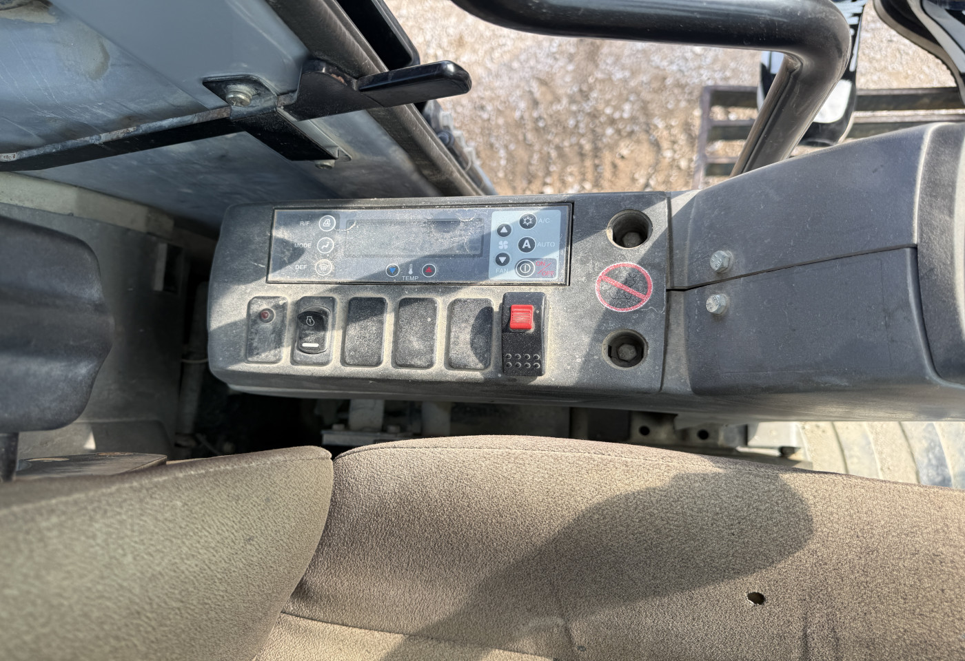 MOTO6625_2975604 vehicle image