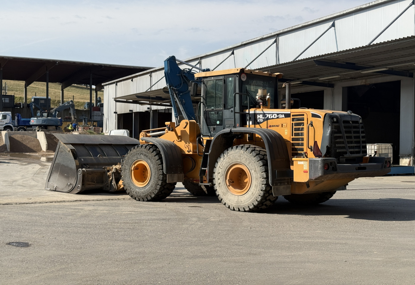 MOTO6625_2975376 vehicle image
