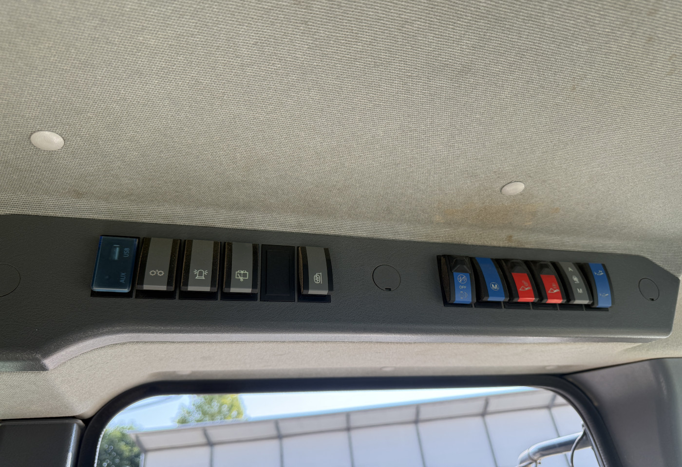 MOTO6625_2975376 vehicle image