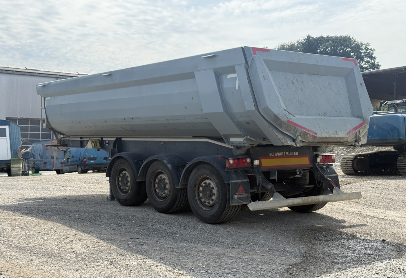 MOTO6625_2975607 vehicle image