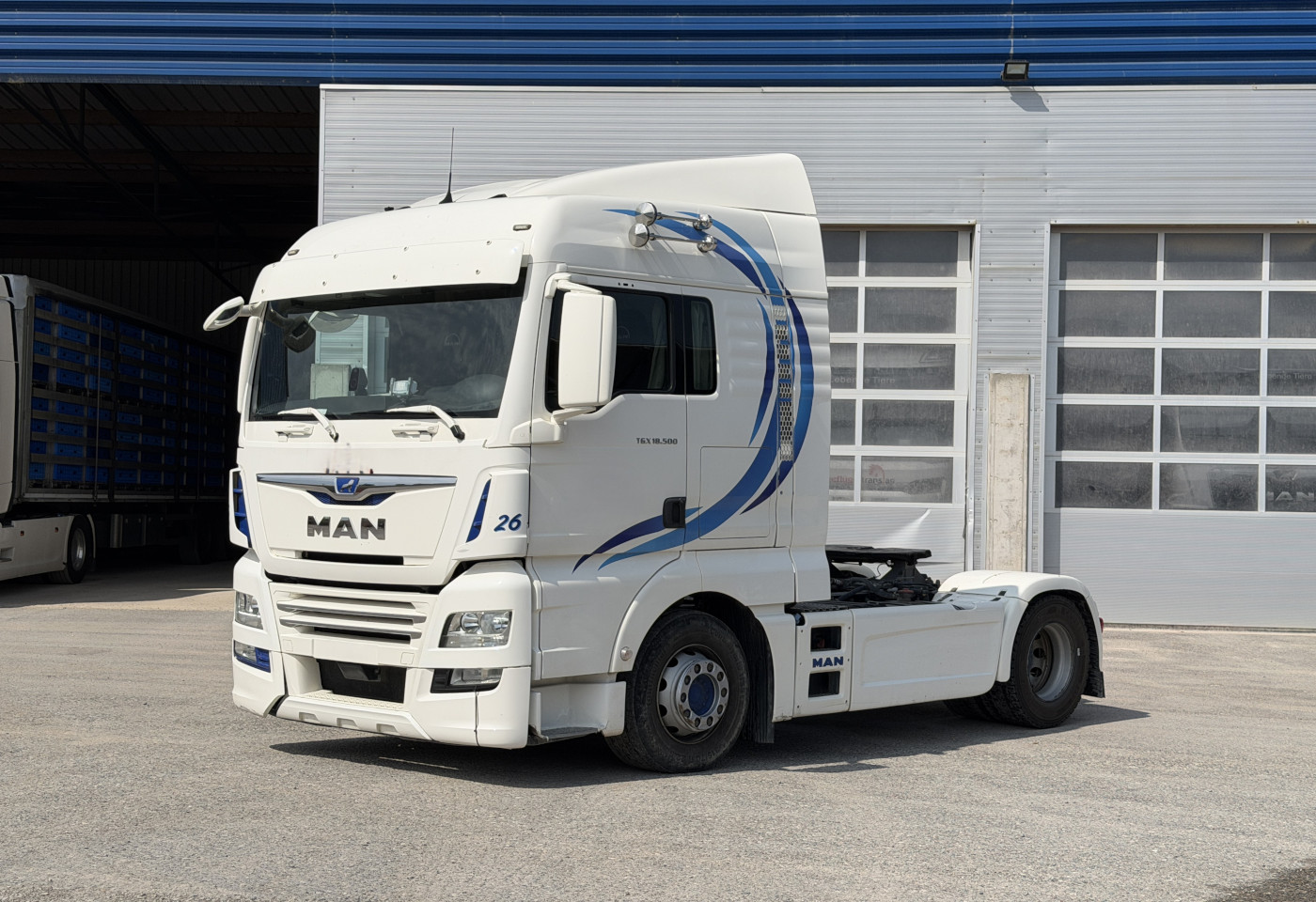 MOTO6625_2975825 vehicle image