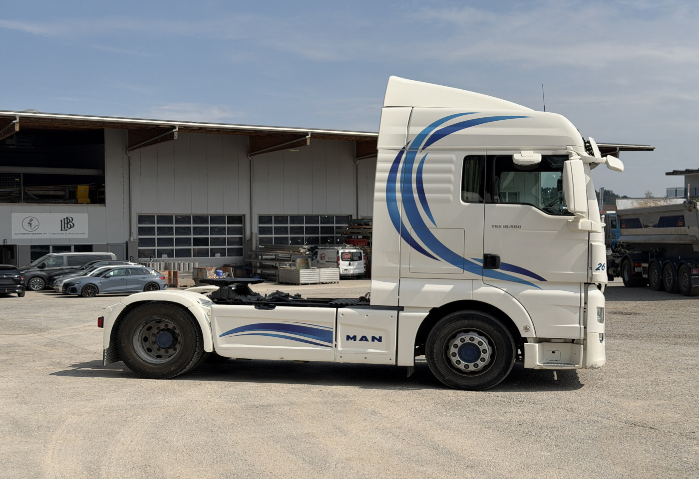 MOTO6625_2975825 vehicle image