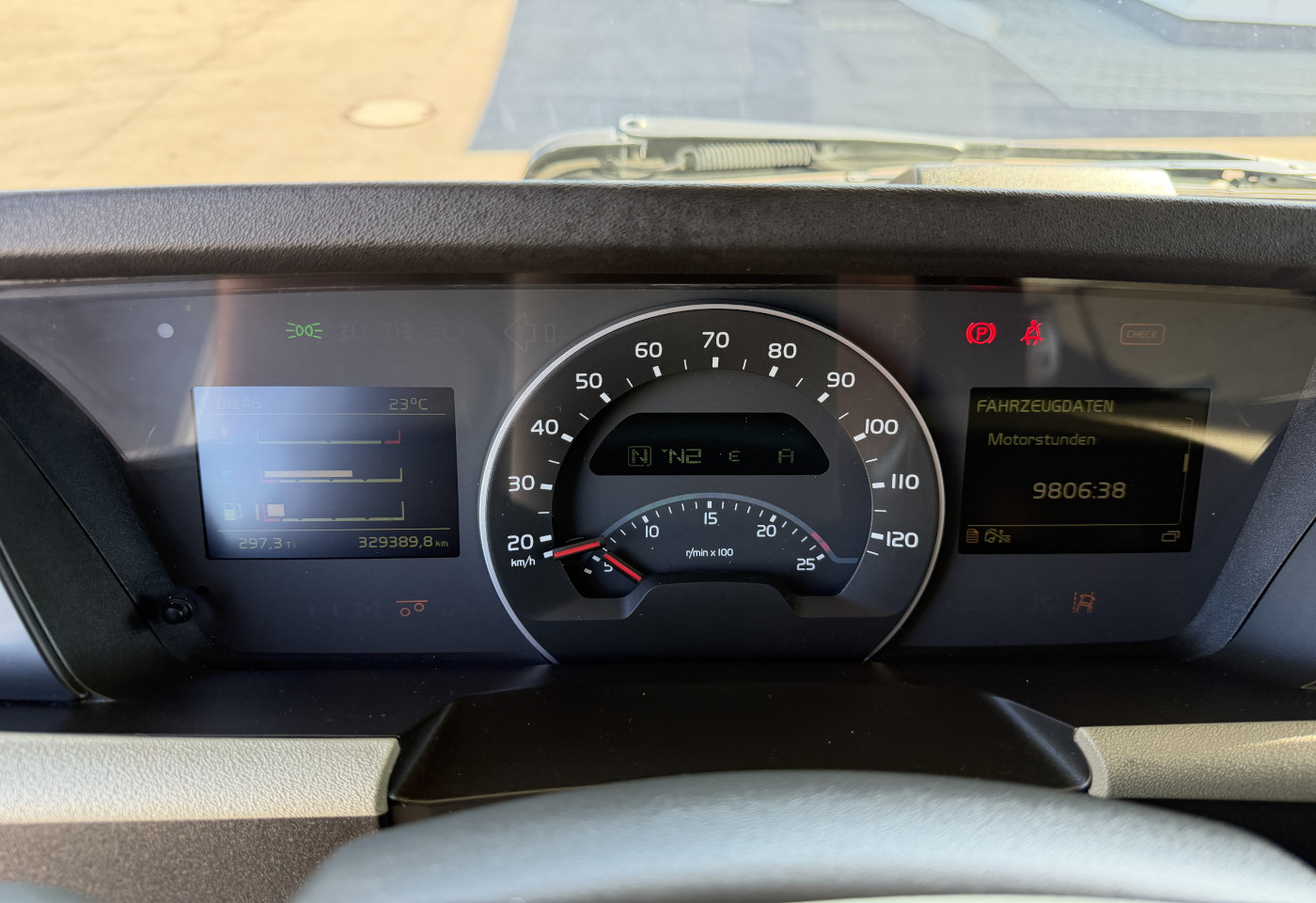 MOTO6625_2982749 vehicle image