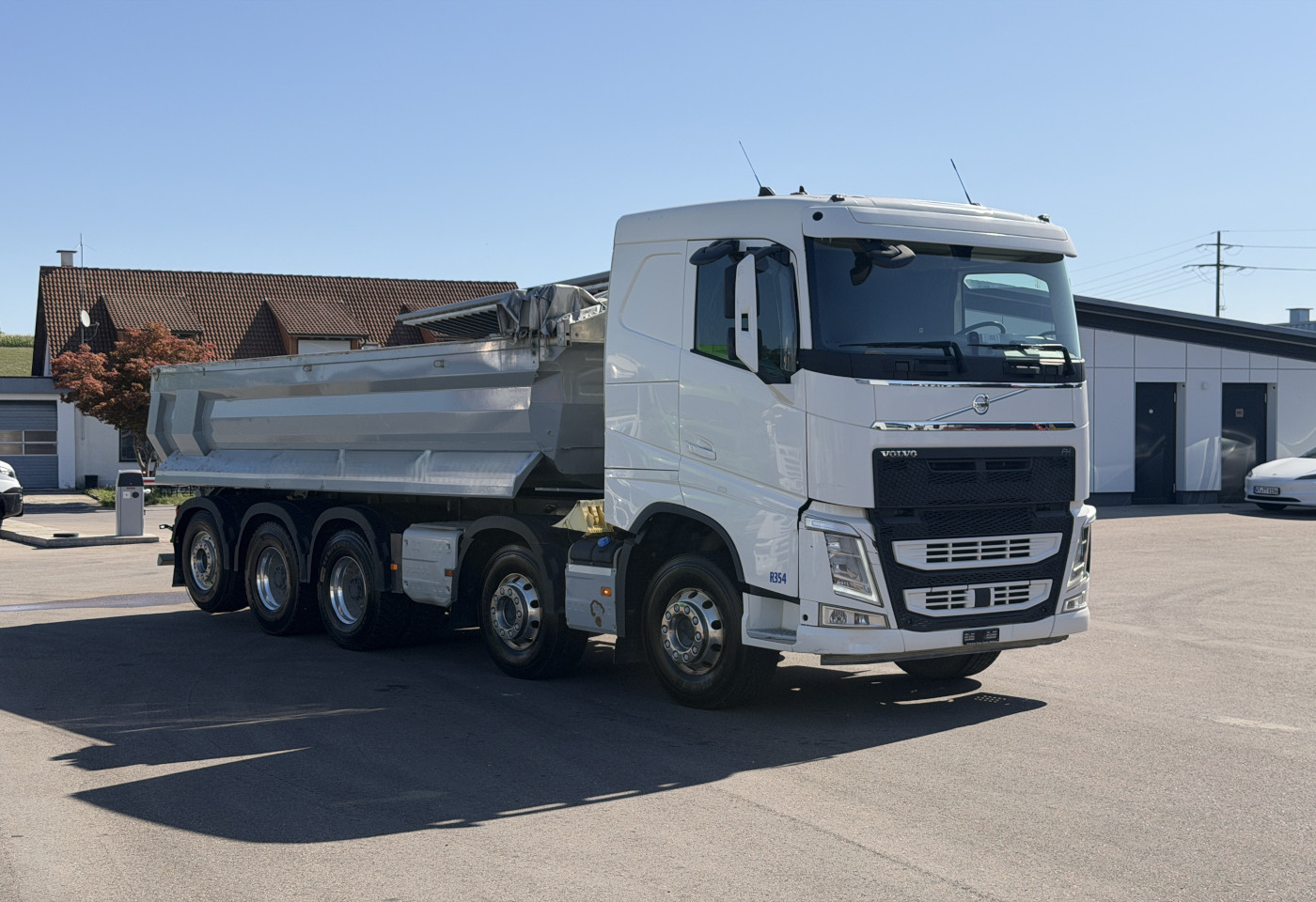MOTO6625_2981526 vehicle image