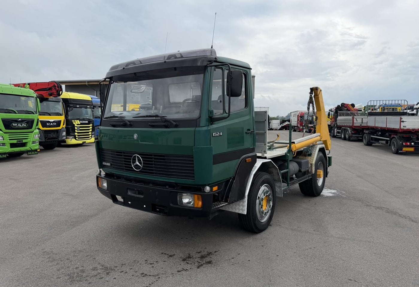 MOTO6625_2959793 vehicle image