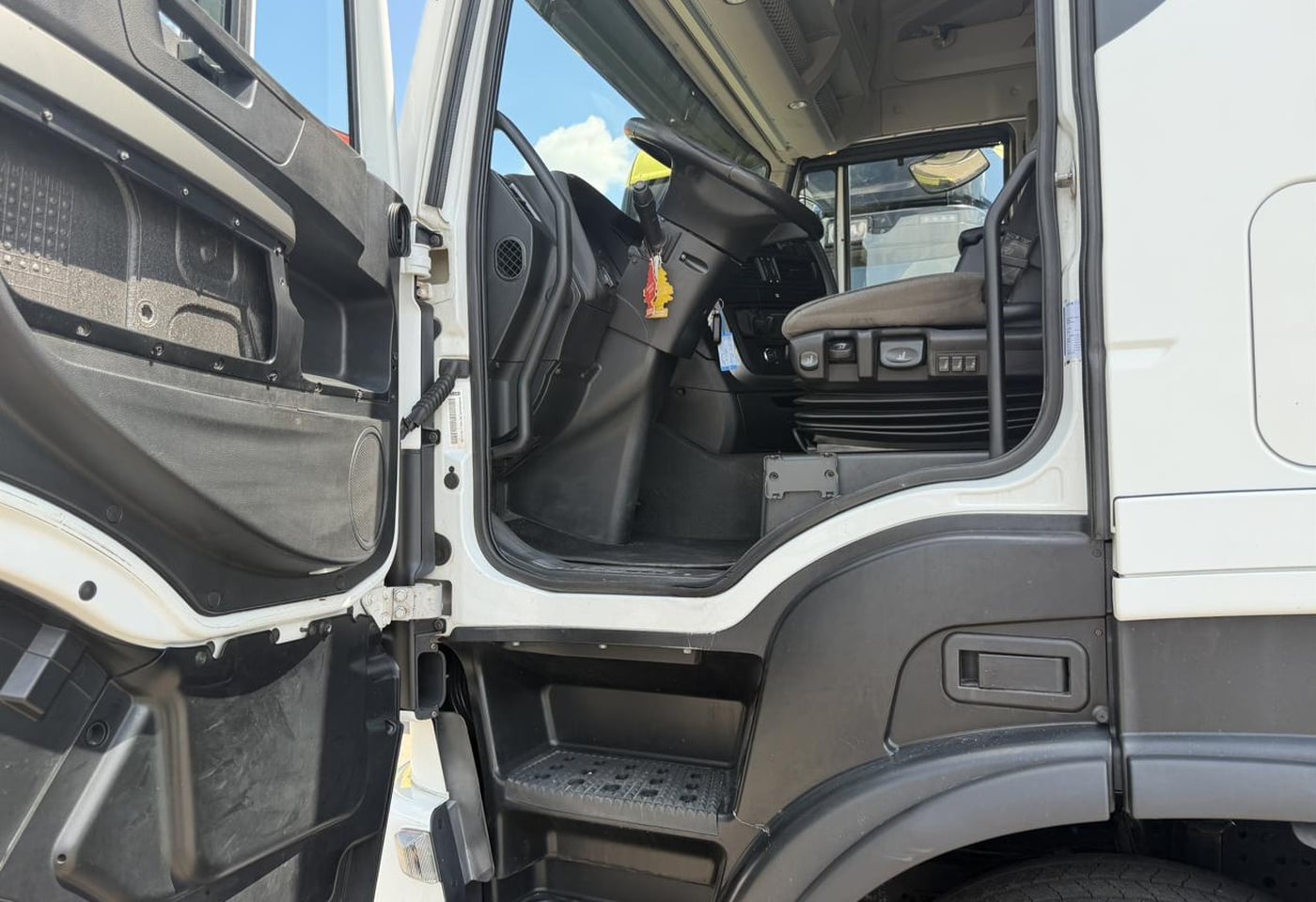 MOTO6625_2959442 vehicle image
