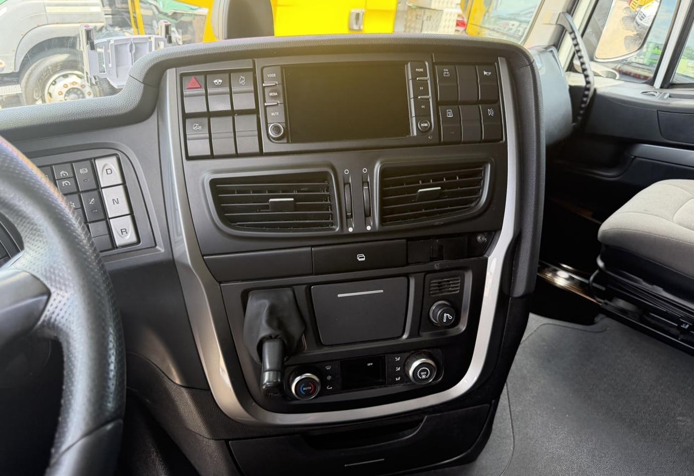 MOTO6625_2959442 vehicle image