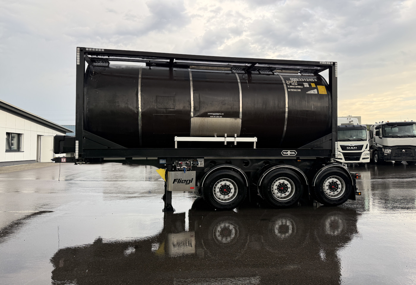MOTO6625_2974697 vehicle image