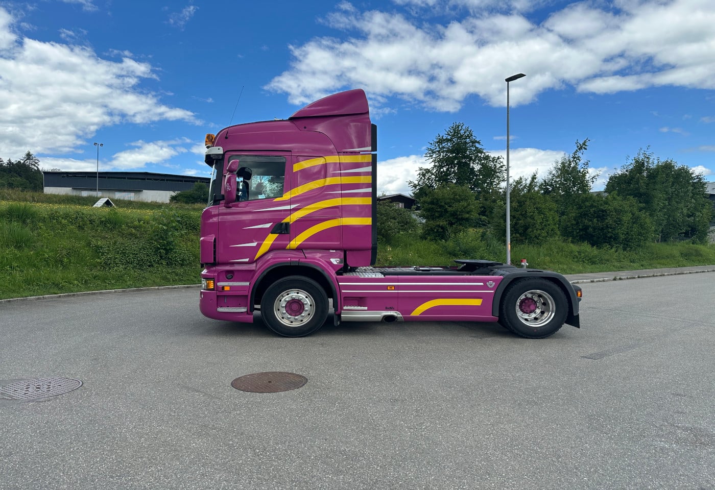 MOTO6625_2966239 vehicle image