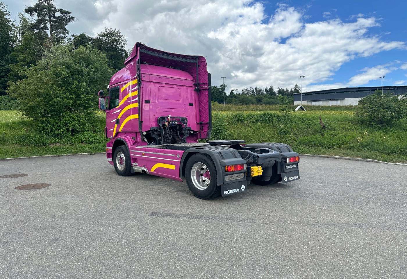 MOTO6625_2966239 vehicle image