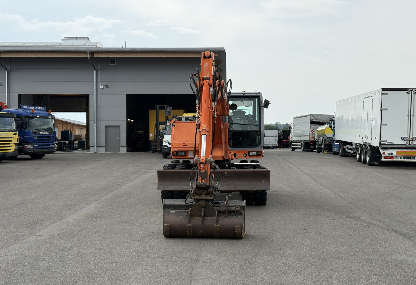 MOTO6625_2982165 vehicle image