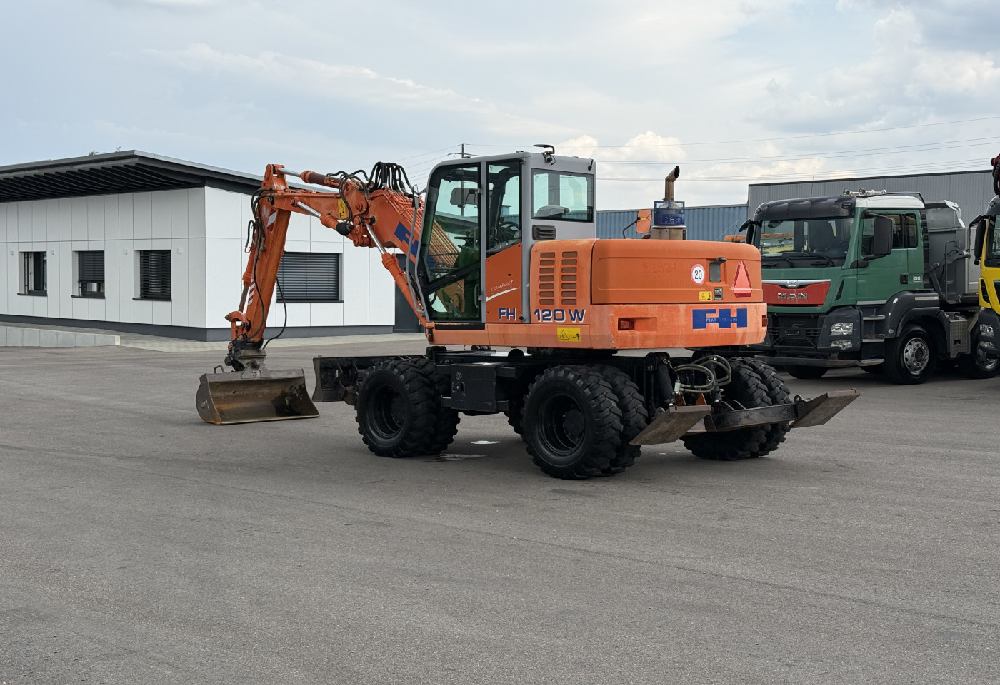 MOTO6625_2982165 vehicle image