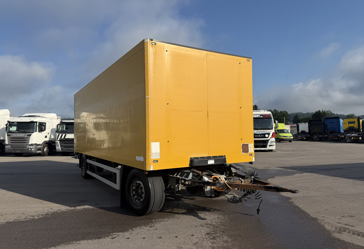 MOTO6625_2976399 vehicle image