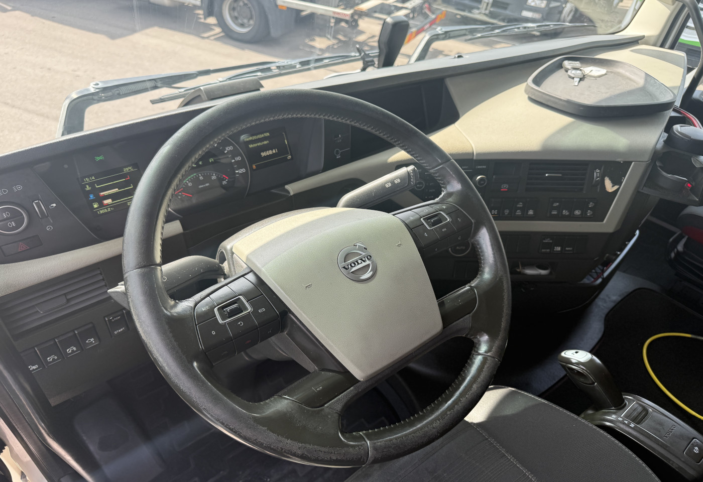 MOTO6625_2981527 vehicle image