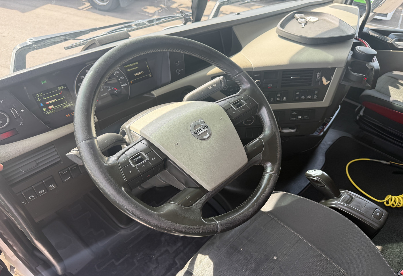 MOTO6625_2981527 vehicle image