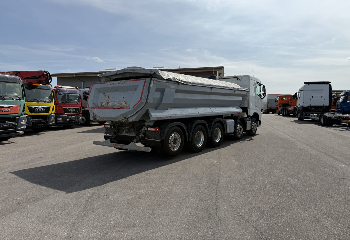 MOTO6625_2981527 vehicle image